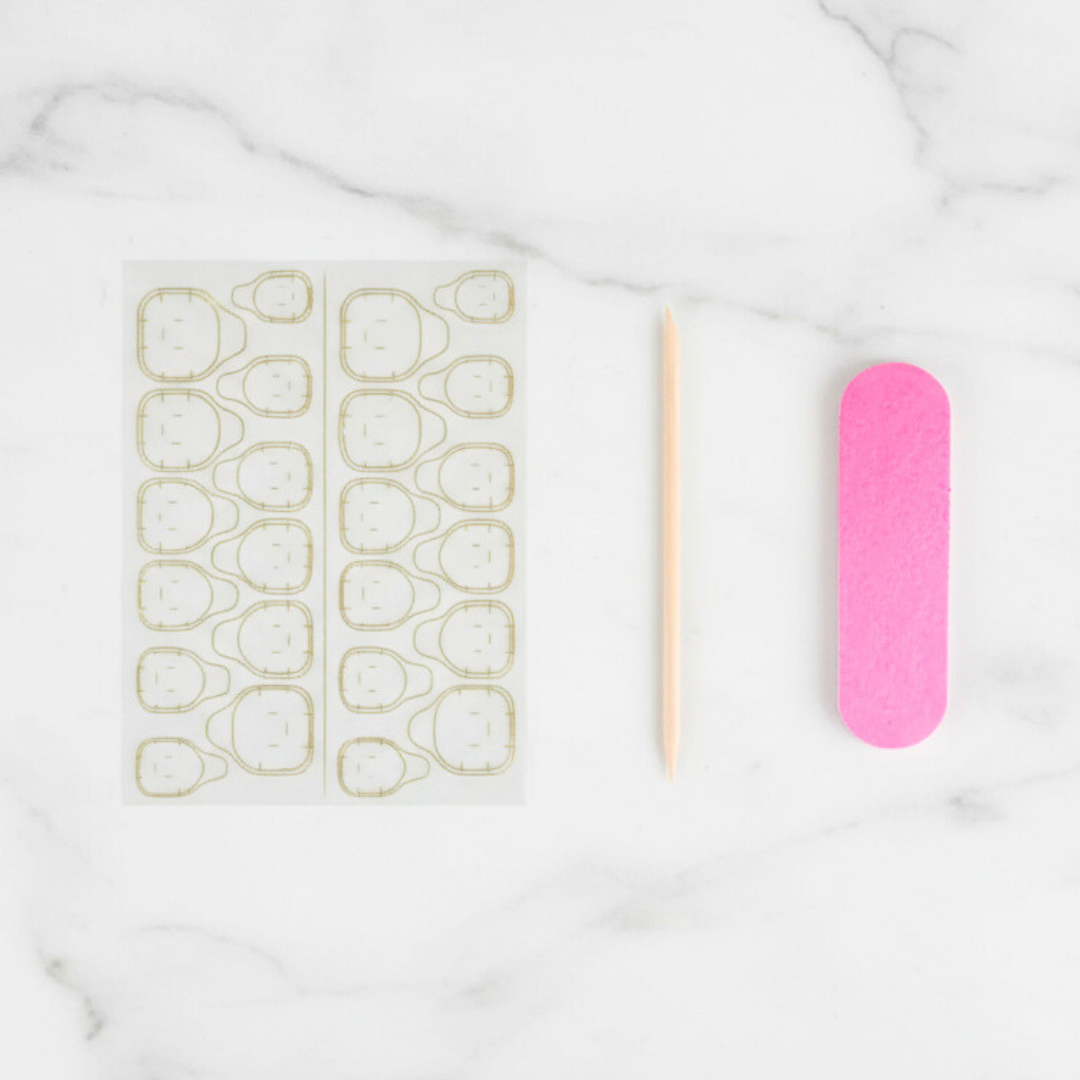 French Pearl Press On Nails